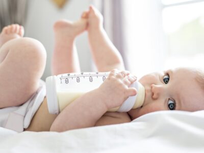 La leche de fórmula para bebés tiene más azúcar que un refresco