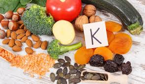 Un estudio multiétnico sugiere que la vitamina K ofrece más años de vida