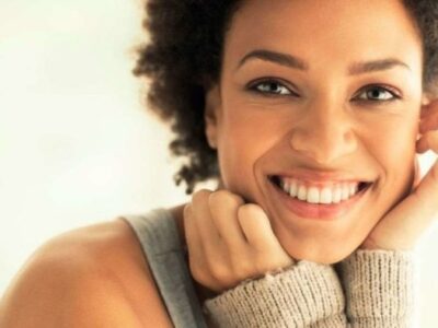 ¡Sonrisa perfecta! 5 consejos para tener dientes blancos y saludables