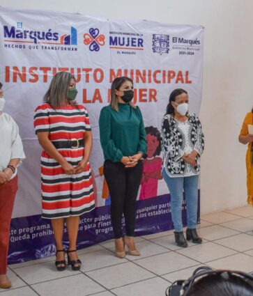 Instituto Municipal de la Mujer de El Marqués entrega resultados de mastografías a 35 mujeres de 4 comunidades