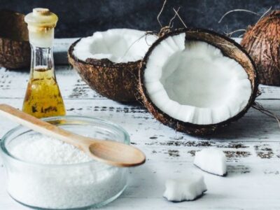 ¿Cómo se usa el aceite de coco para el cabello?, la mejor forma de utilizar este ingrediente