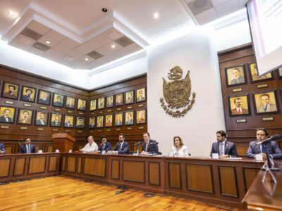 Gobierno de Querétaro e INSUS suman esfuerzos para un desarrollo urbano planificado y sostenible