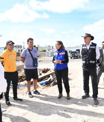 Autoridades de la CEI supervisan construcción de cancha de fútbol en La Pradera